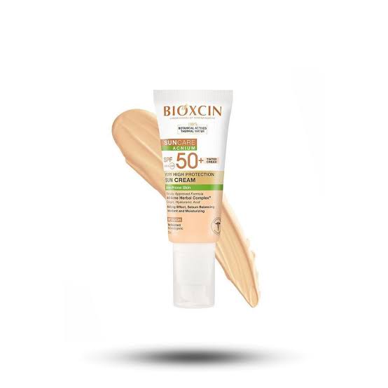 کرم ضد آفتاب رنگی بیواکسین Bioxcin Sun Care SPF50+ مناسب پوست نرمال تا چرب