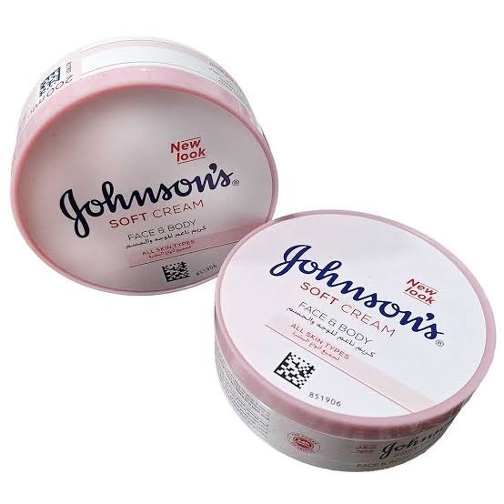 کرم مرطوب کننده جانسون کرم مرطوبکننده جانسون Johnson's 24 Hour Moisture Soft Cream